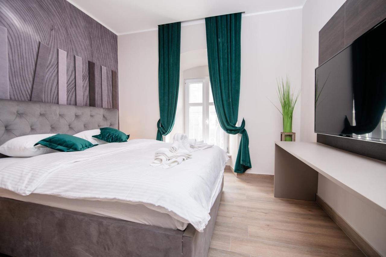 Deluxe Apartments & Rooms Revis Rijeka Exterior photo